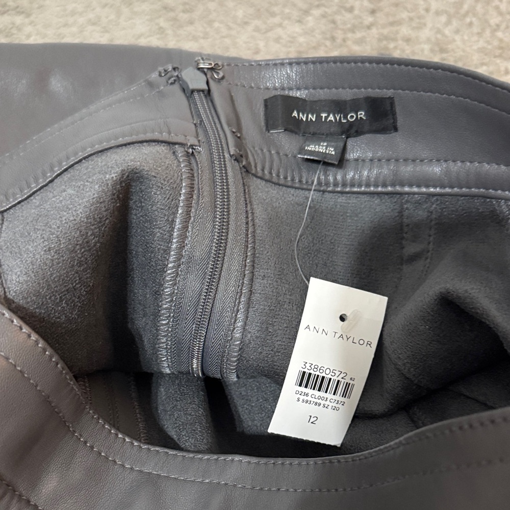Ann Taylor Charcoal Pencil Skirt - Picture 4 of 4